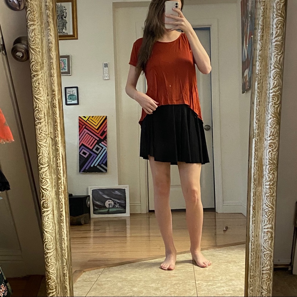 Burnt orange hi-low top